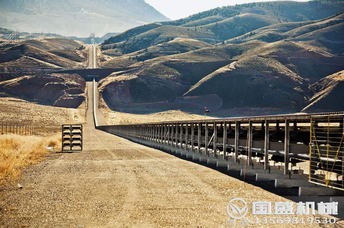 橡胶小黄鸭视频在线观看在碎石机上的应用