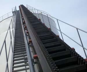 <b>304爬坡小黄鸭视频在线观看视频</b>